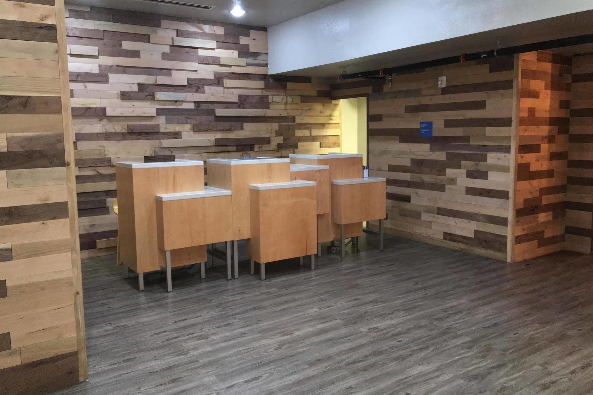 学院站温德姆特莱普酒店 大学城 外观 照片